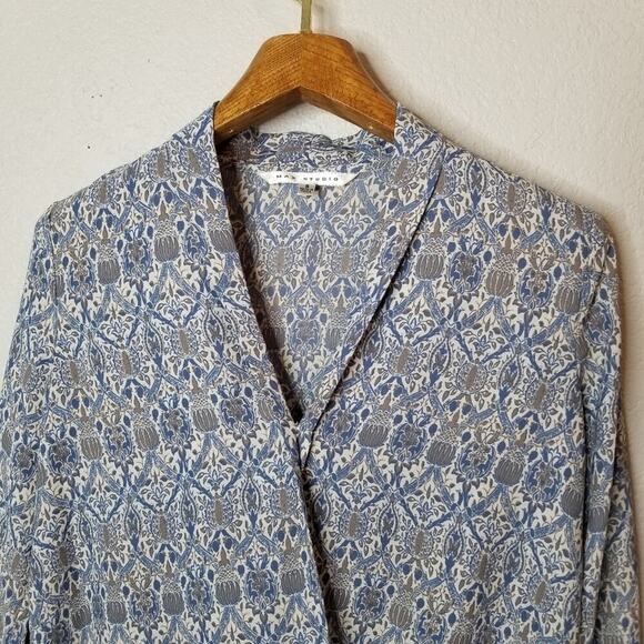 Max Studio Blouse Long Sleeve V-Neck Size Small - Picture 3 of 8